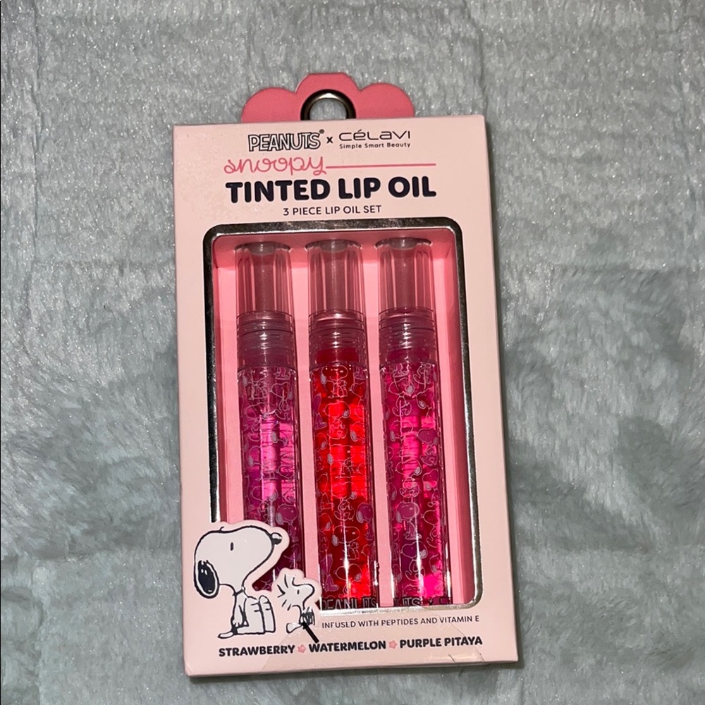 Peanuts x Celavi Tinted Lip Oil Gloss Set Snoopy 3 Pack NEW